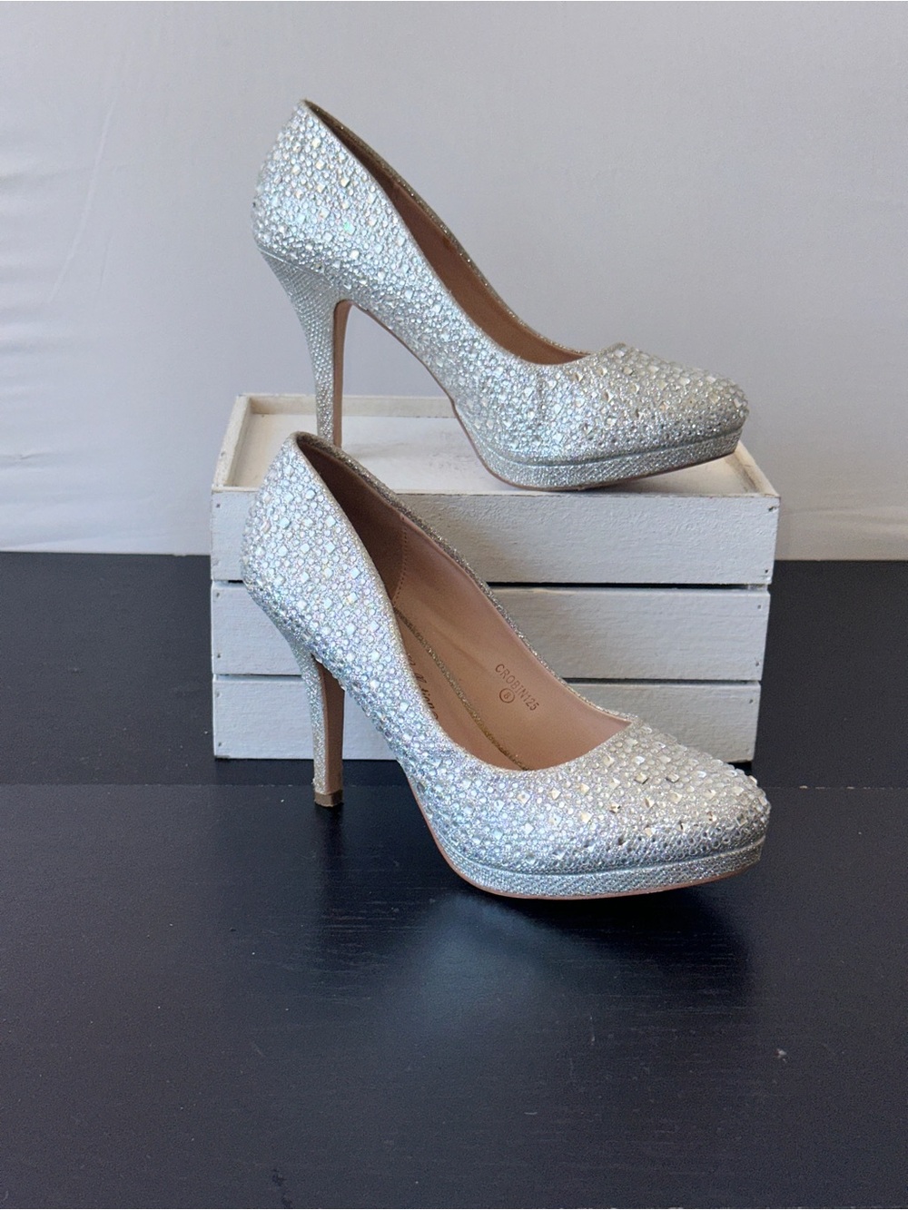 De Blossom Shoes Womens Size 8 Wedding Rhinestone Bling Glam Party Silver Pump